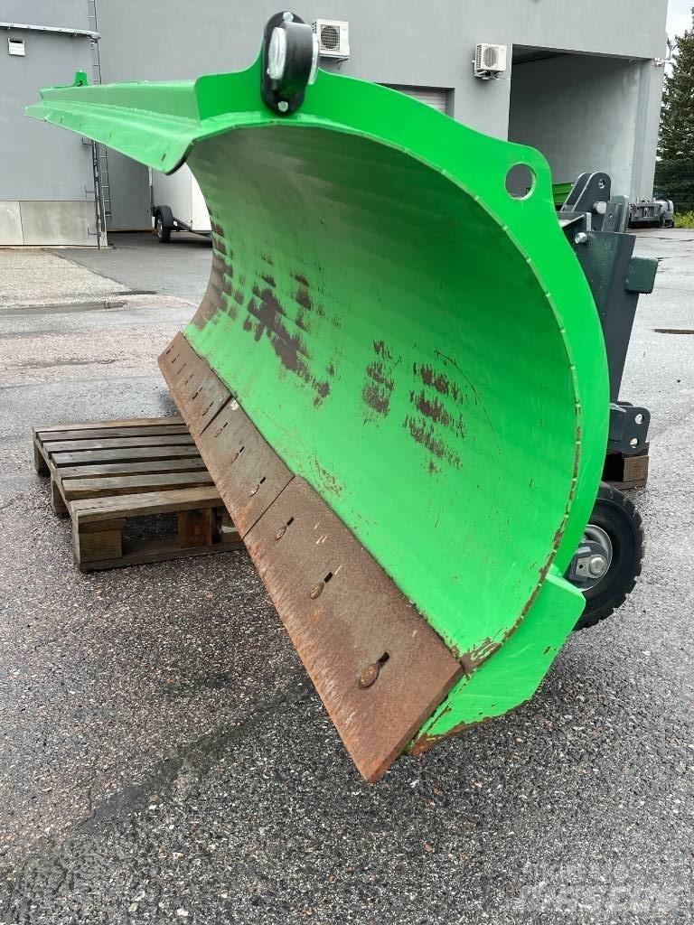 Sami DM-3700 Schneeschilde und -pflüge