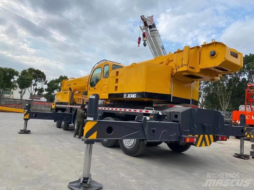 XCMG QY100K All-Terrain-Krane