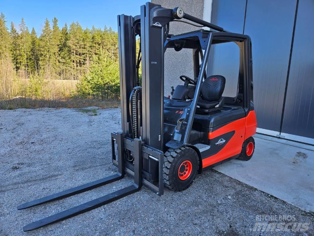 Linde E30-01 Elektro Stapler