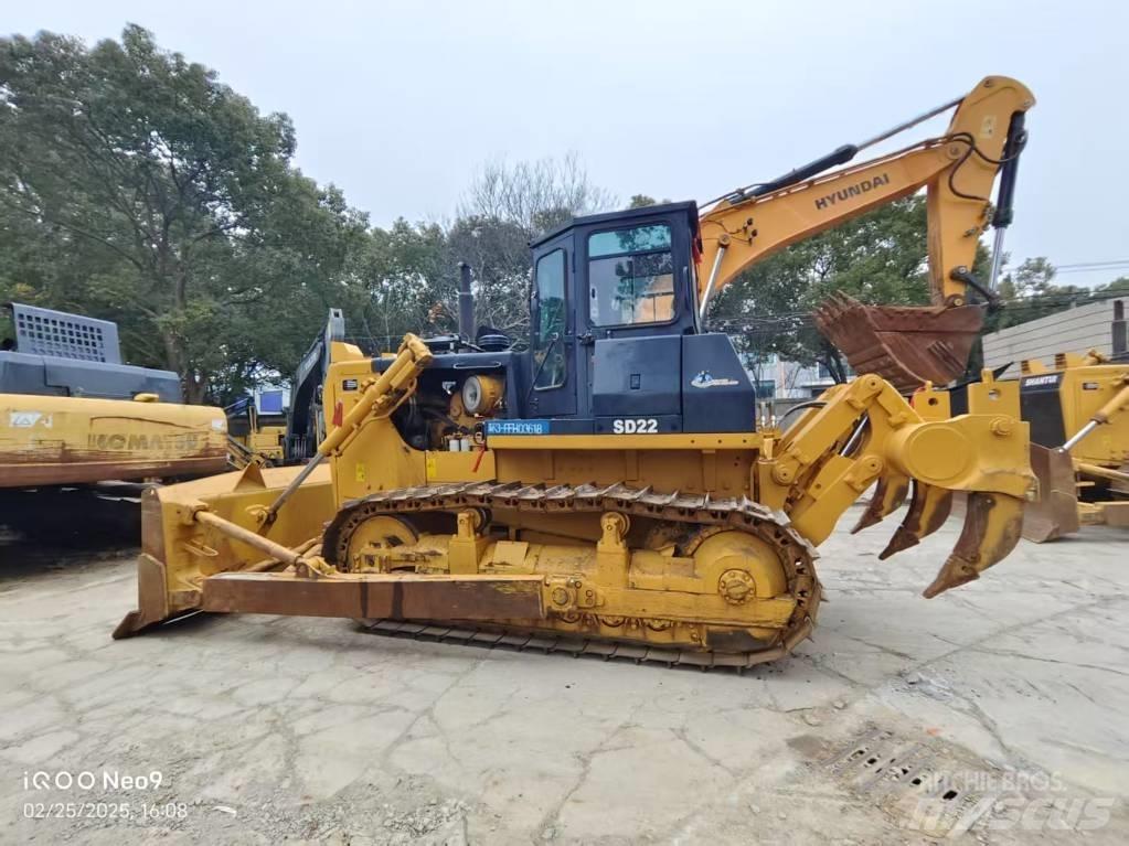Shantui SD 22 Bulldozer