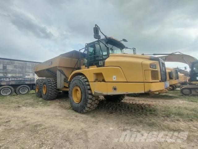 CAT 745 Dumper - Knickgelenk