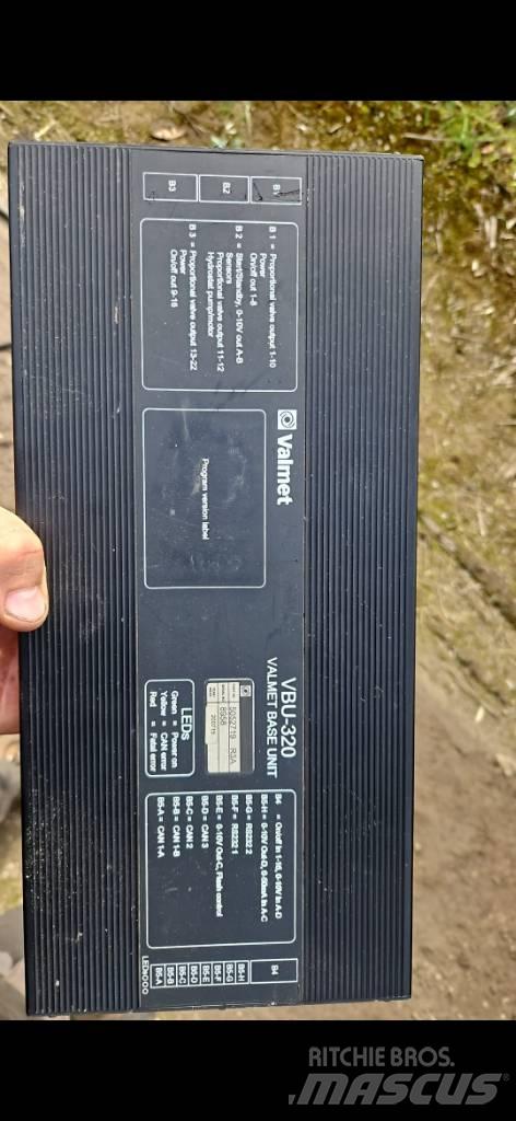  Valmet/Komatsu 911 Elektronik