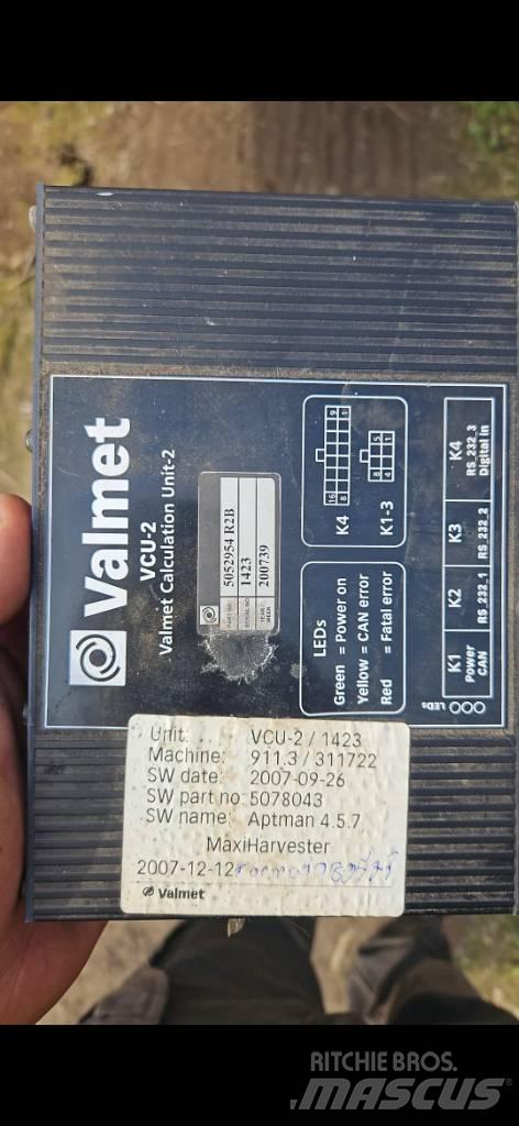  Valmet/Komatsu 911 Elektronik