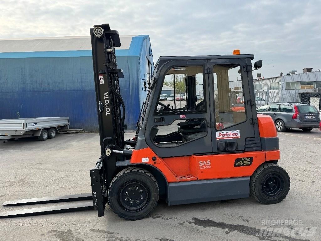 Toyota 7FBMF45 Elektro Stapler