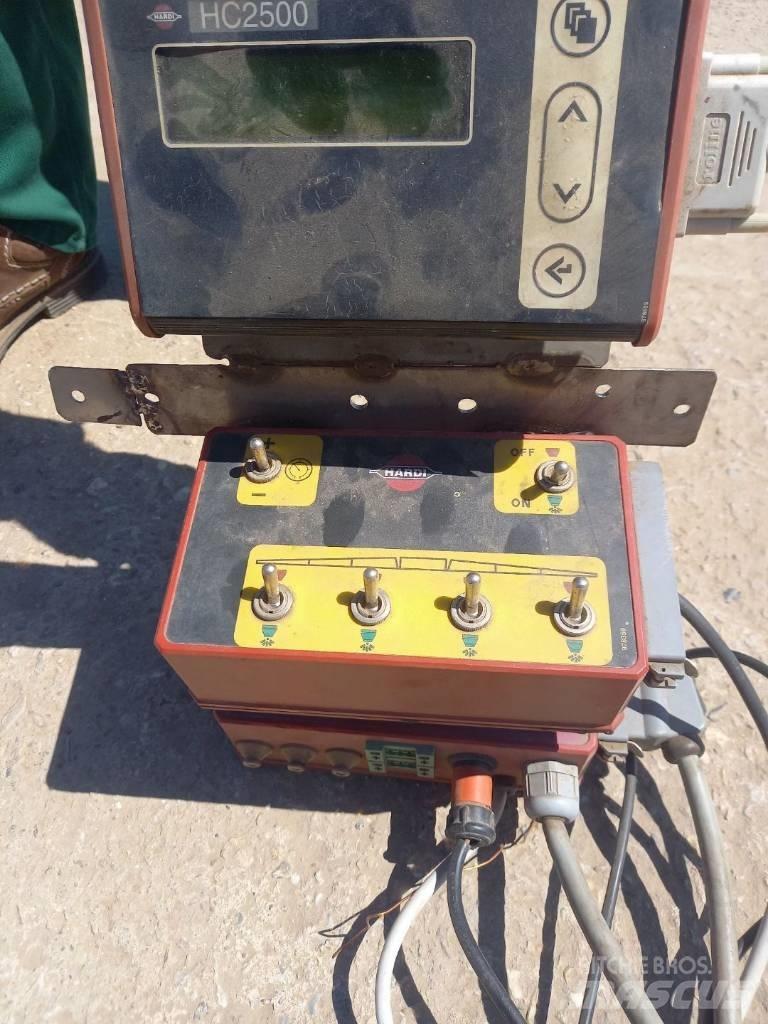 Hardi Commander 4200 Anhängespritzen