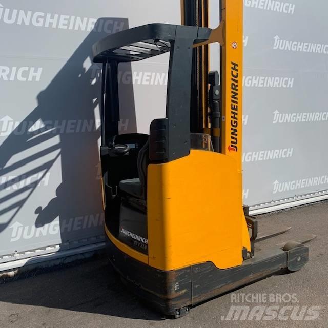 Jungheinrich ETV 214 Schubmaststapler