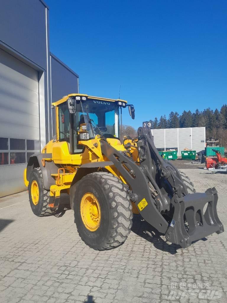 Volvo L90H Radlader