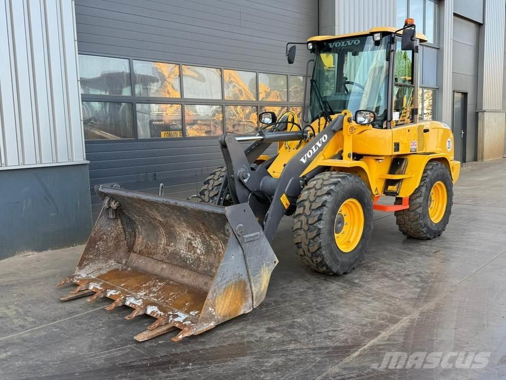 Volvo L30G Radlader