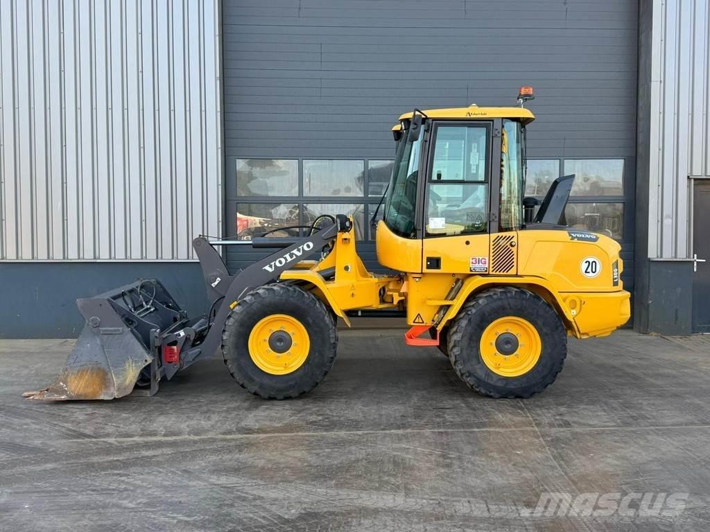 Volvo L30G Radlader