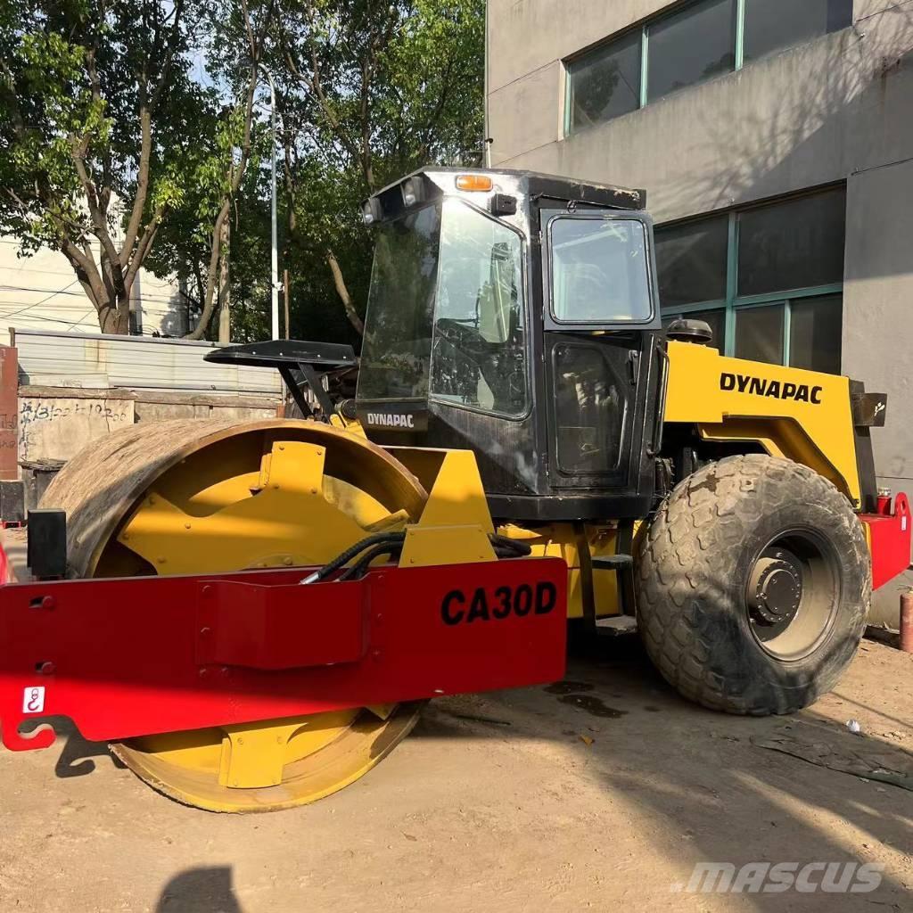 Dynapac CA 30 D Walzenzüge