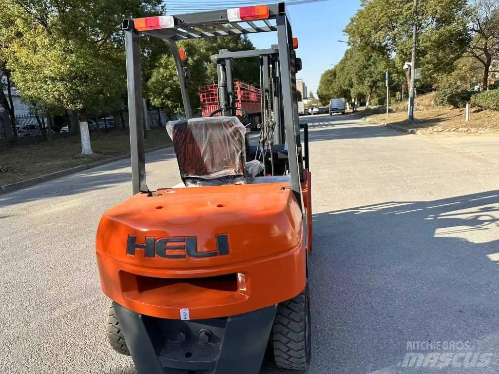 Heli CPC35 Diesel Stapler