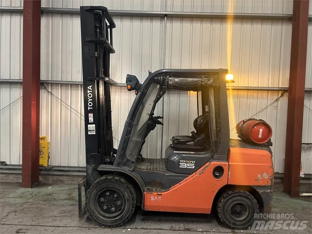 Toyota 02-8FGJF35 Gas Stapler