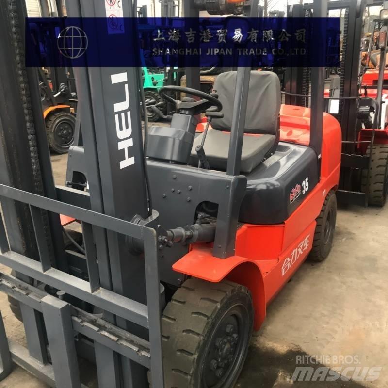 Heli H2000 35 Diesel Stapler