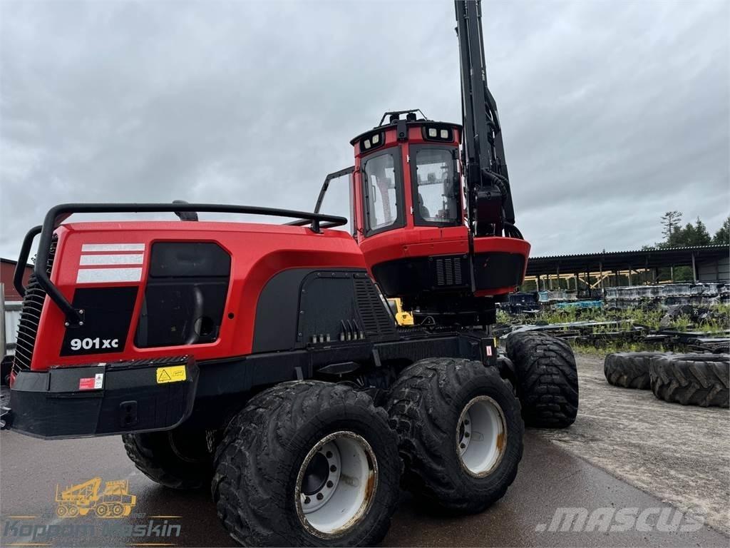 Komatsu 901XC Harvester