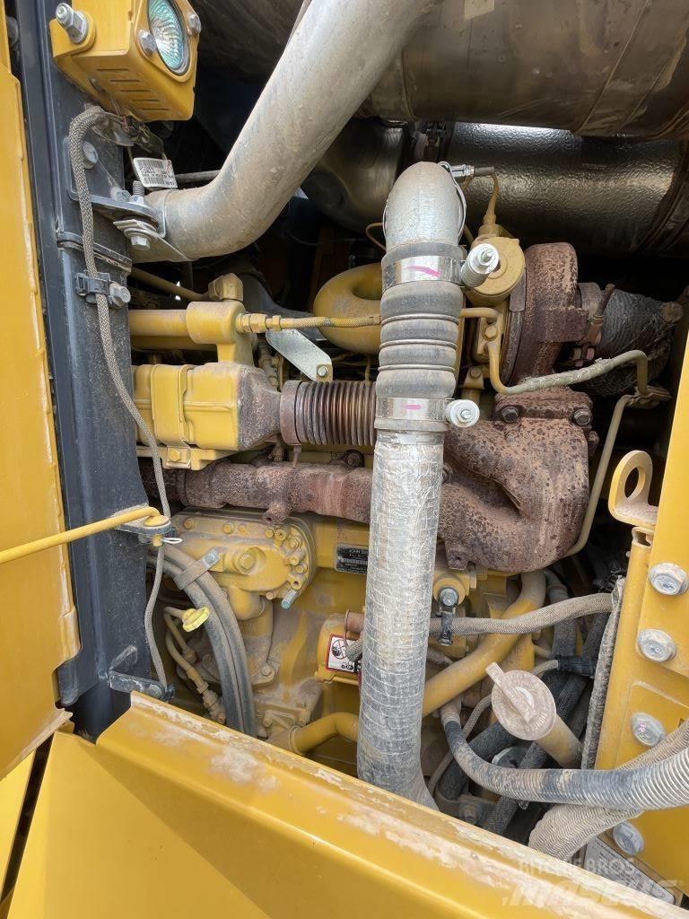 John Deere 772 GP Grader