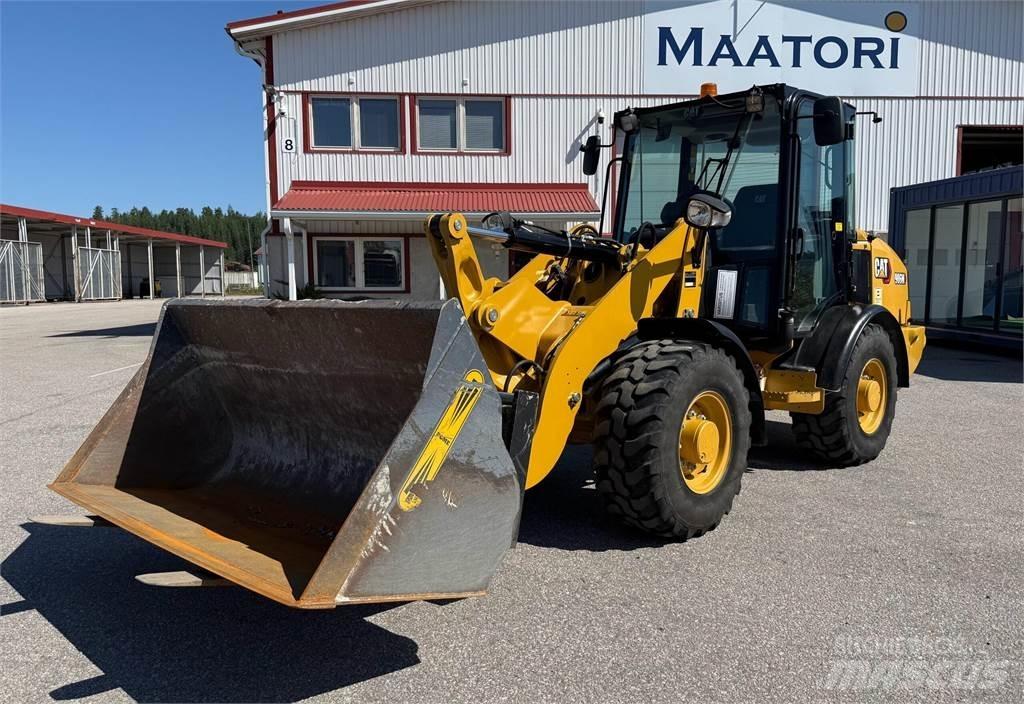 CAT 906M Radlader