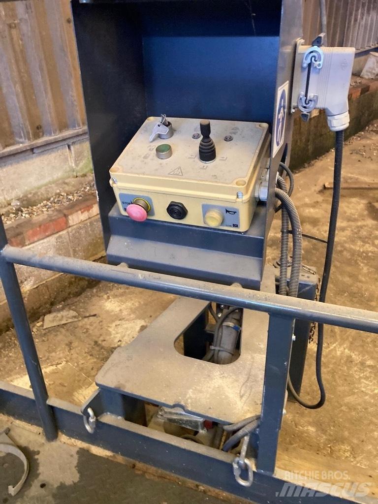 Merlo Wired Man Cage Teleskoplader