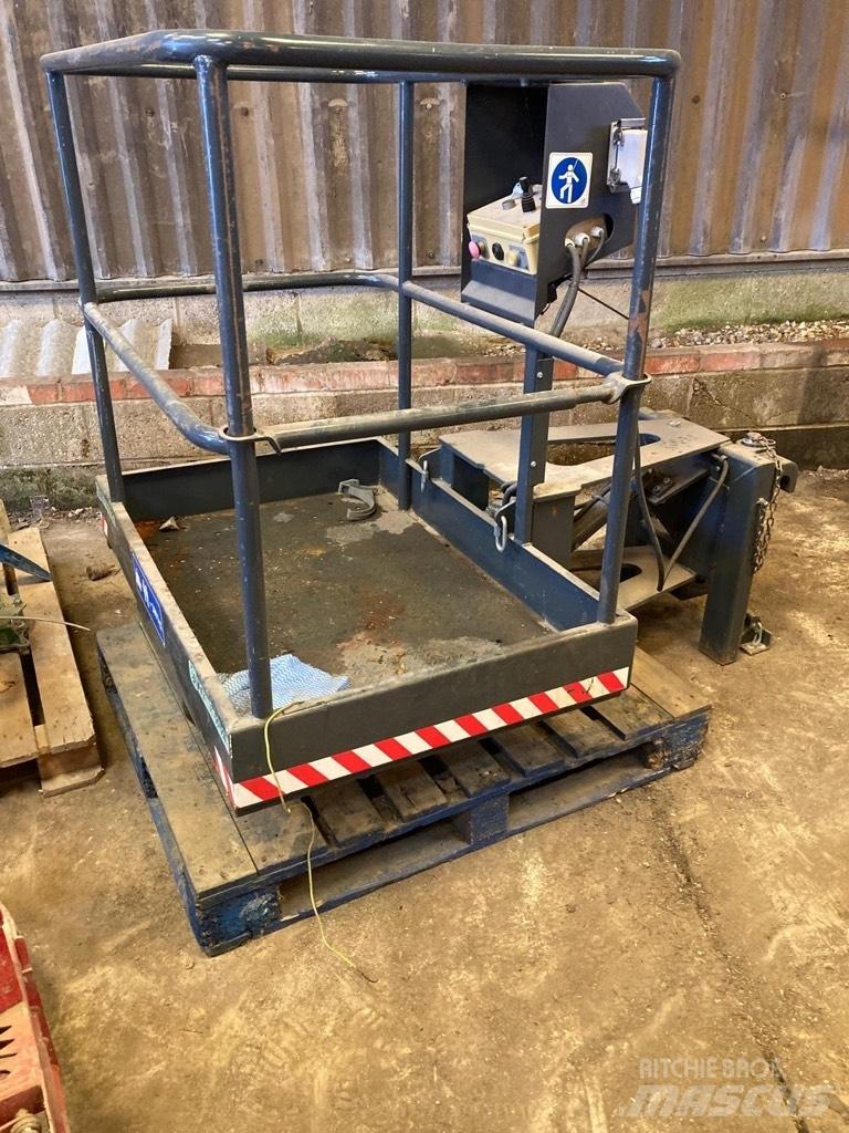Merlo Wired Man Cage Teleskoplader