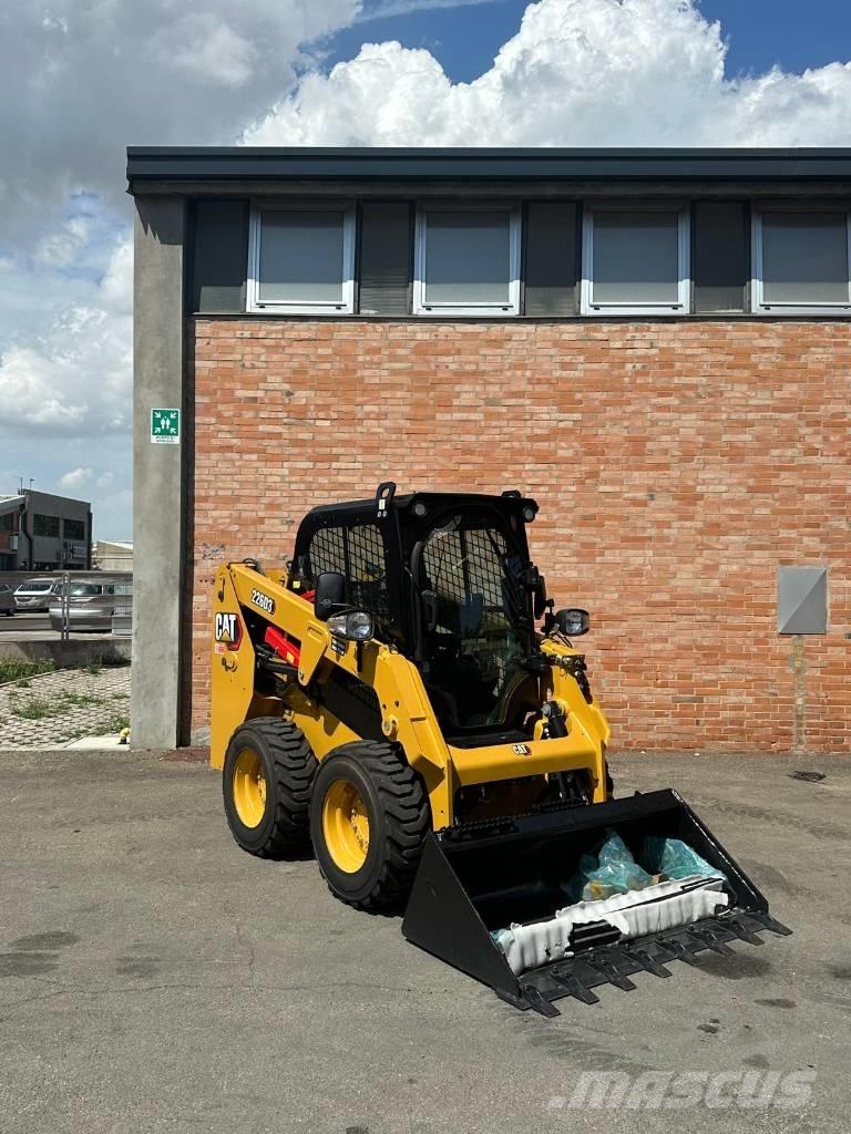 CAT 226D3 Kompaktlader