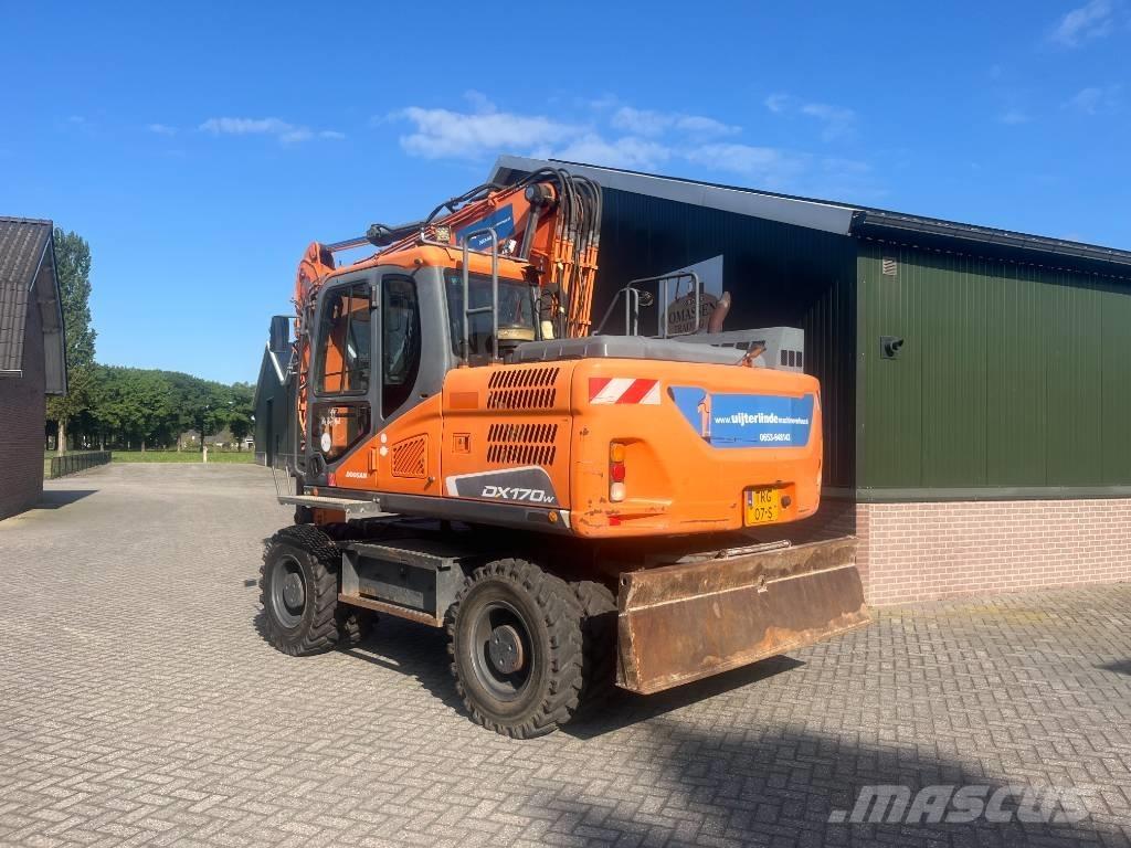 Doosan DX 170 W-5 Mobilbagger
