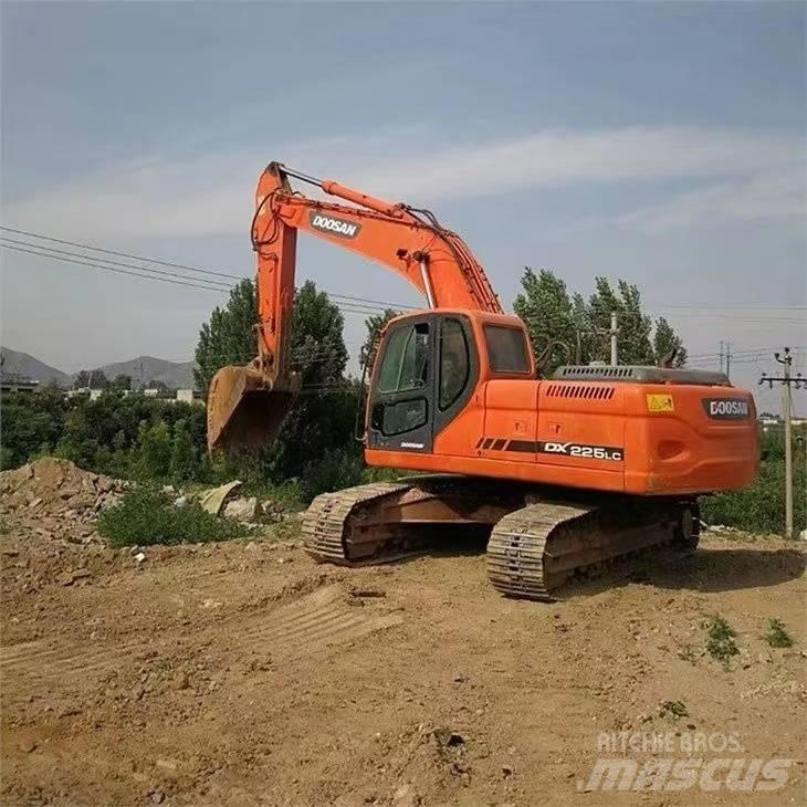 Doosan DX 225 LC-9C Raupenbagger