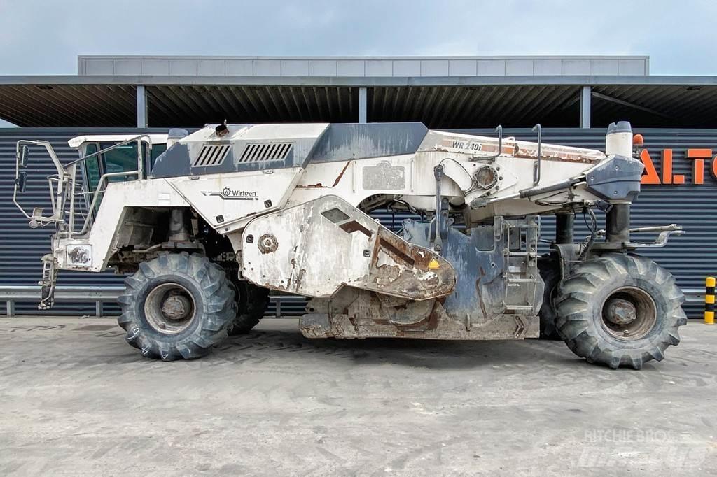 Wirtgen WR 240 Asphalt-Recycler