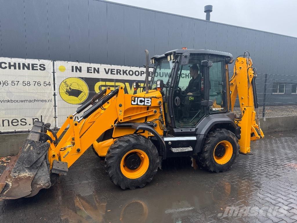 JCB 3CX compact Baggerlader