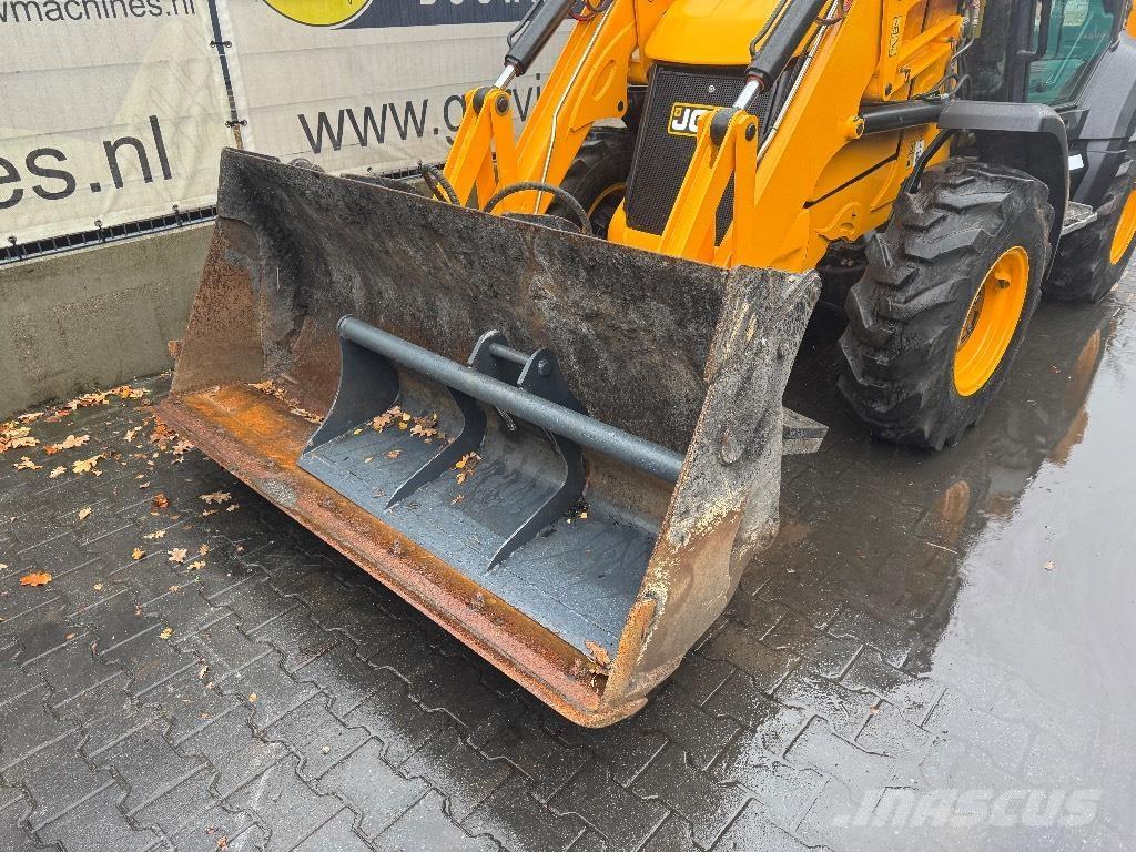 JCB 3CX compact Baggerlader