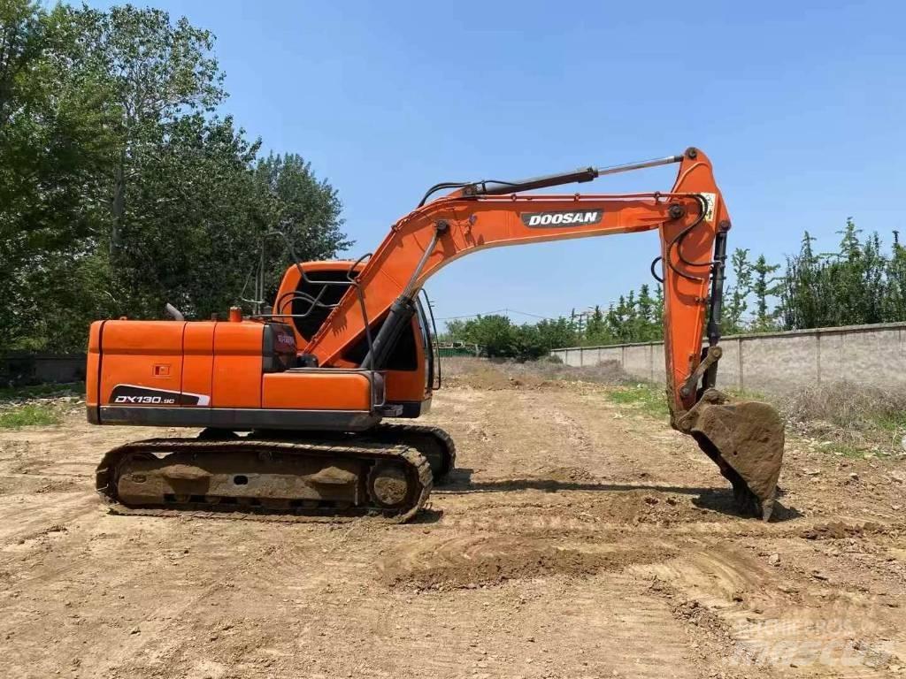 Doosan DX130 Raupenbagger