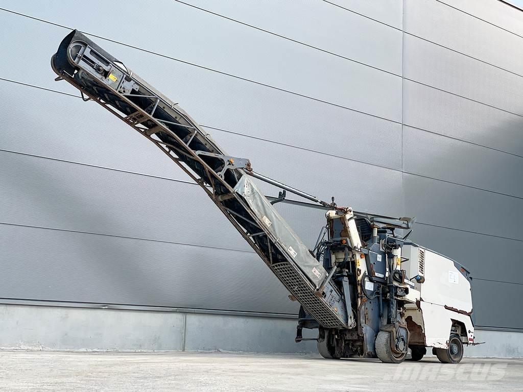 Wirtgen W 50 RI Asphaltfräsen