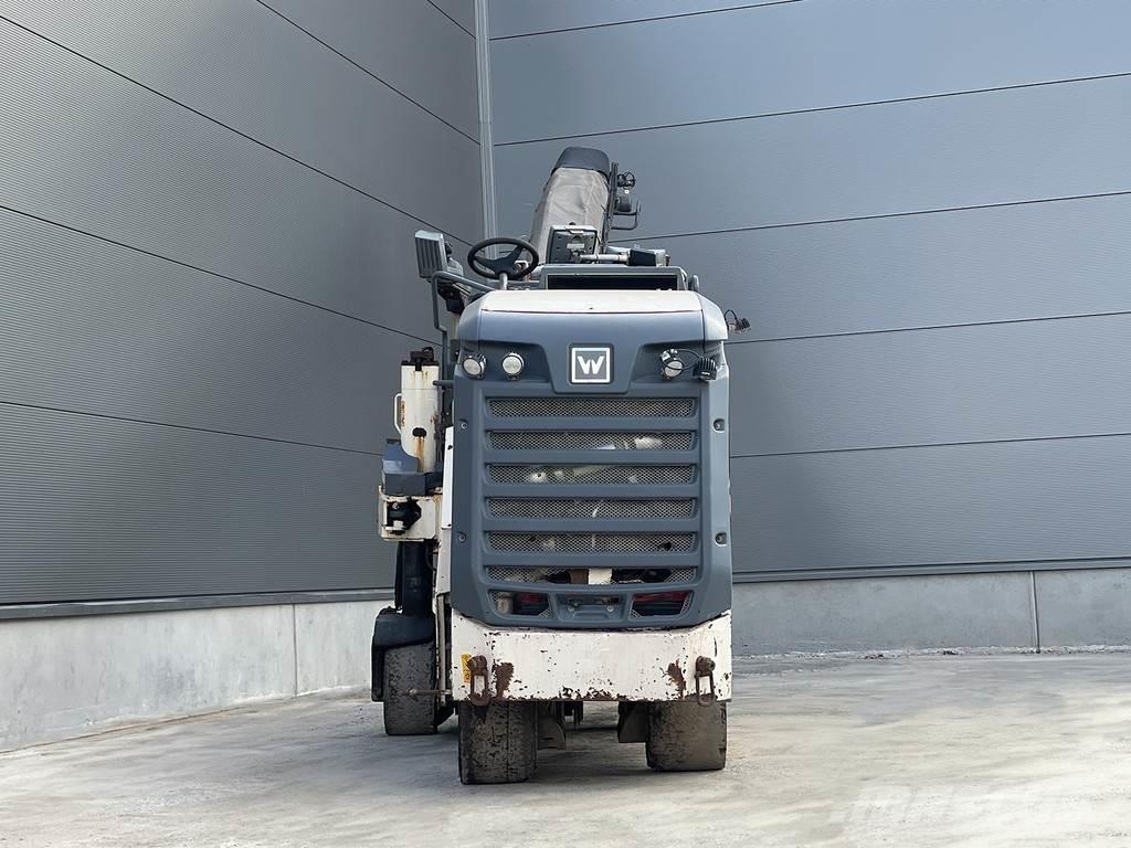 Wirtgen W 50 RI Asphaltfräsen