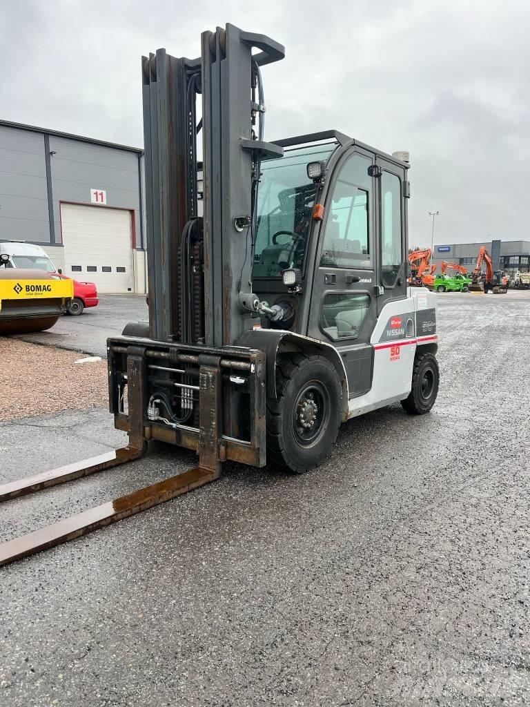 Nissan WG1F4A50Y Diesel Stapler