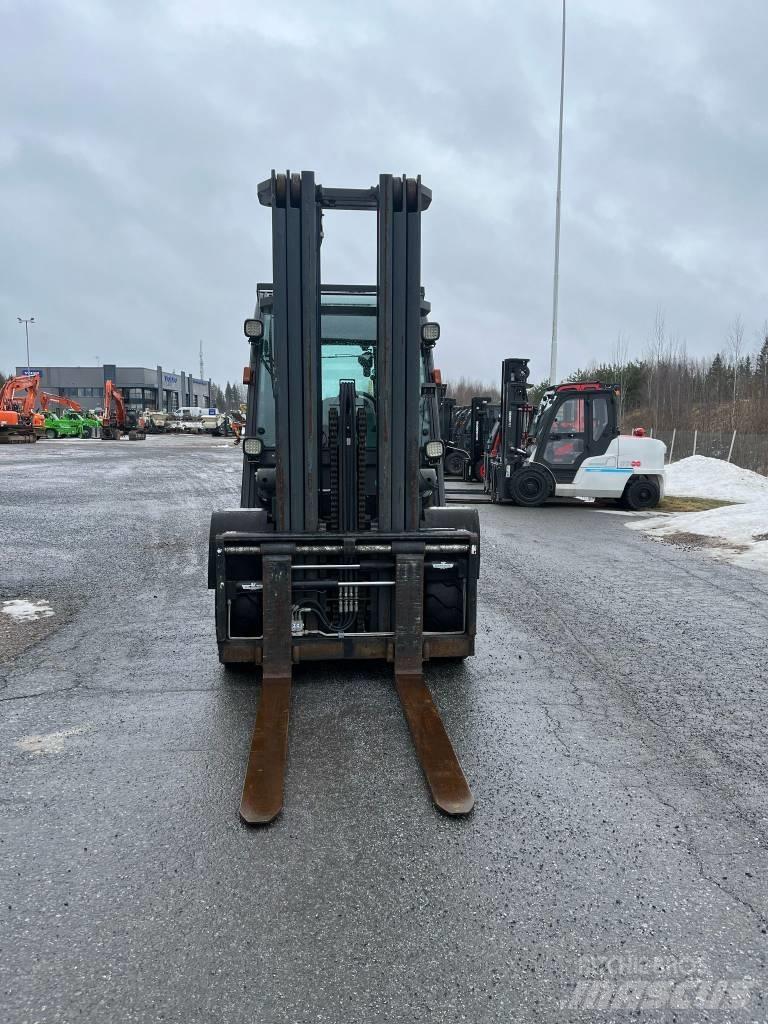 Nissan WG1F4A50Y Diesel Stapler