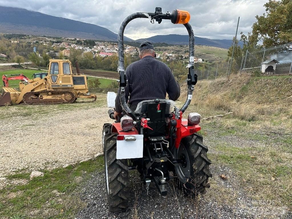  FIELDTRACK 180D Traktoren