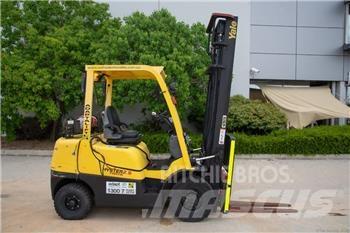 Hyster H2.5TX Gas Stapler