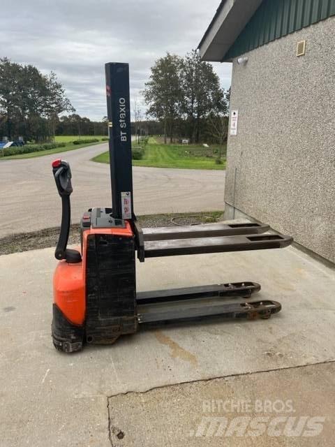 BT SWE 080 L Deichselstapler