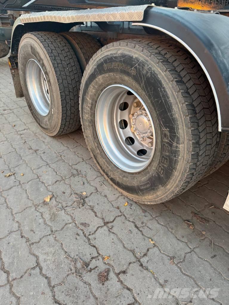 Volvo FH 650 Holzfahrzeuge