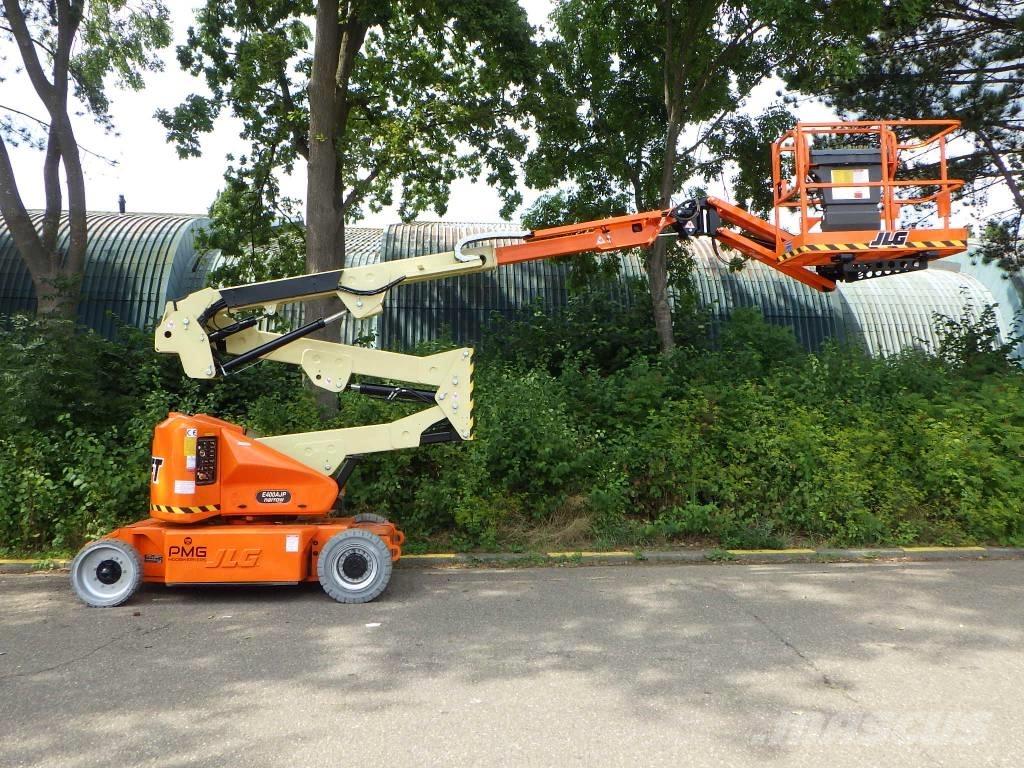 JLG E400AJPN Gelenkteleskoparbeitsbühnen