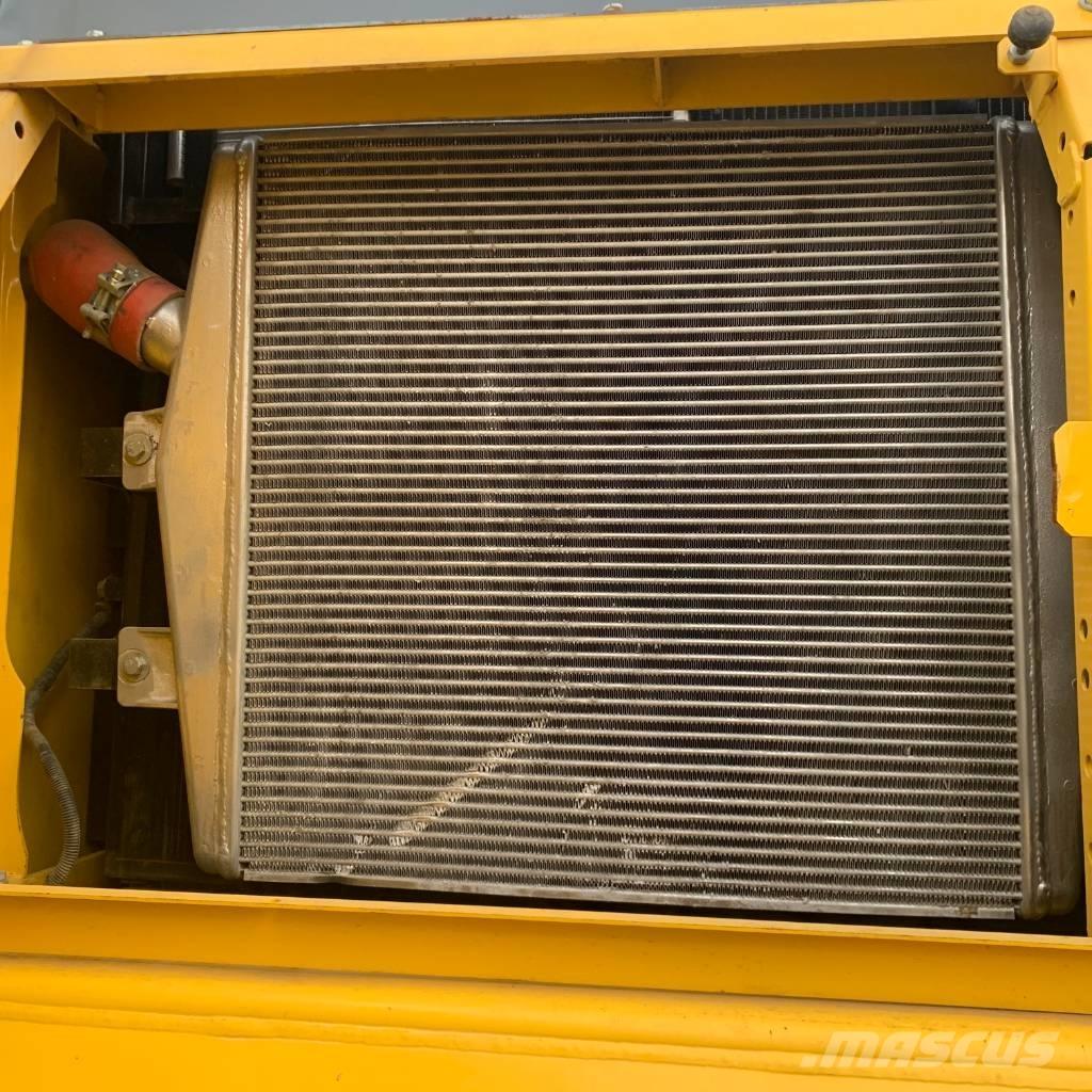 Komatsu PC450-8 Raupenbagger