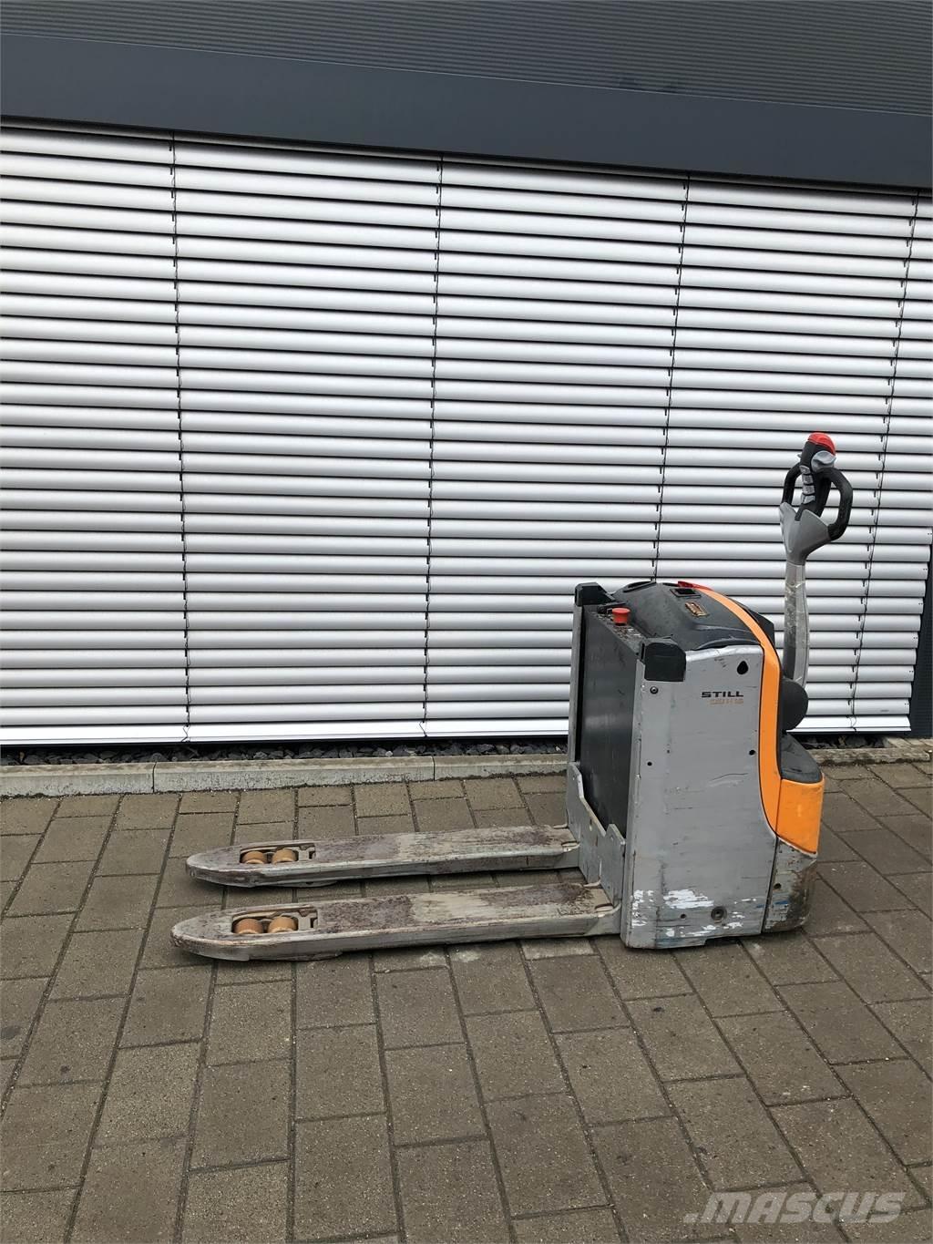 Still EXU-H18 Niedergabelstapler