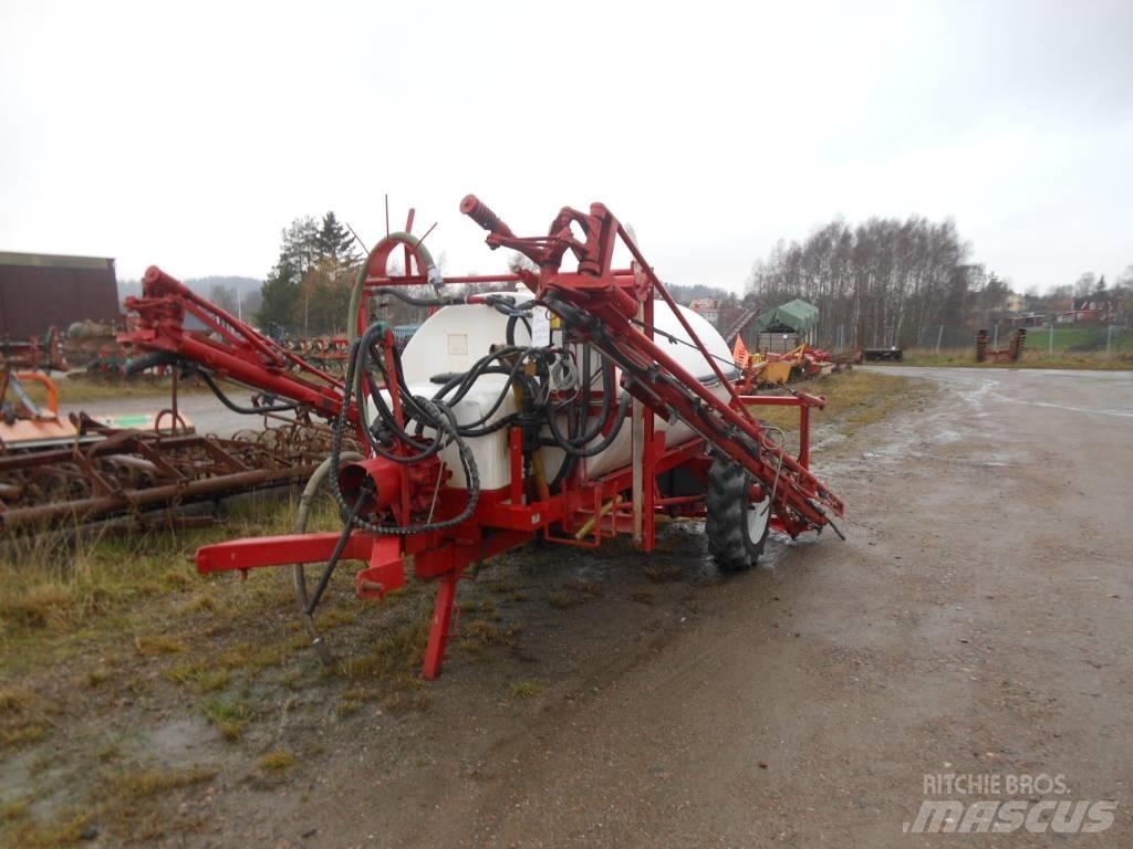 Lindus SPRUTA 2400L Anhängespritzen