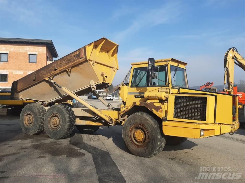 Volvo A25B 6x6 Dumper - Knickgelenk