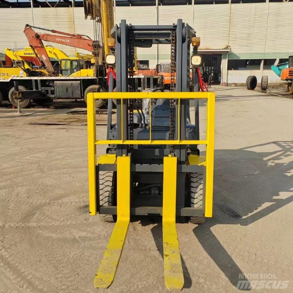 Komatsu FD 30 Diesel Stapler