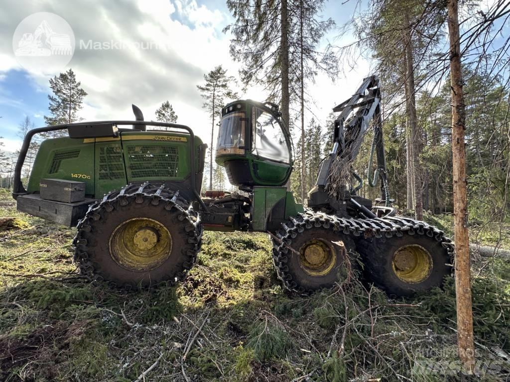 John Deere 1470 G Harvester