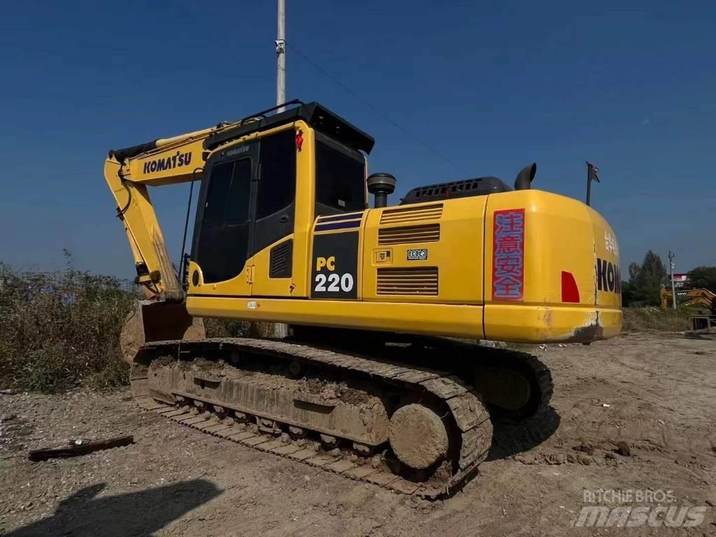 Komatsu PC 220-8 Raupenbagger