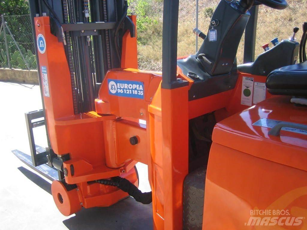  B318 Schmalgangstapler