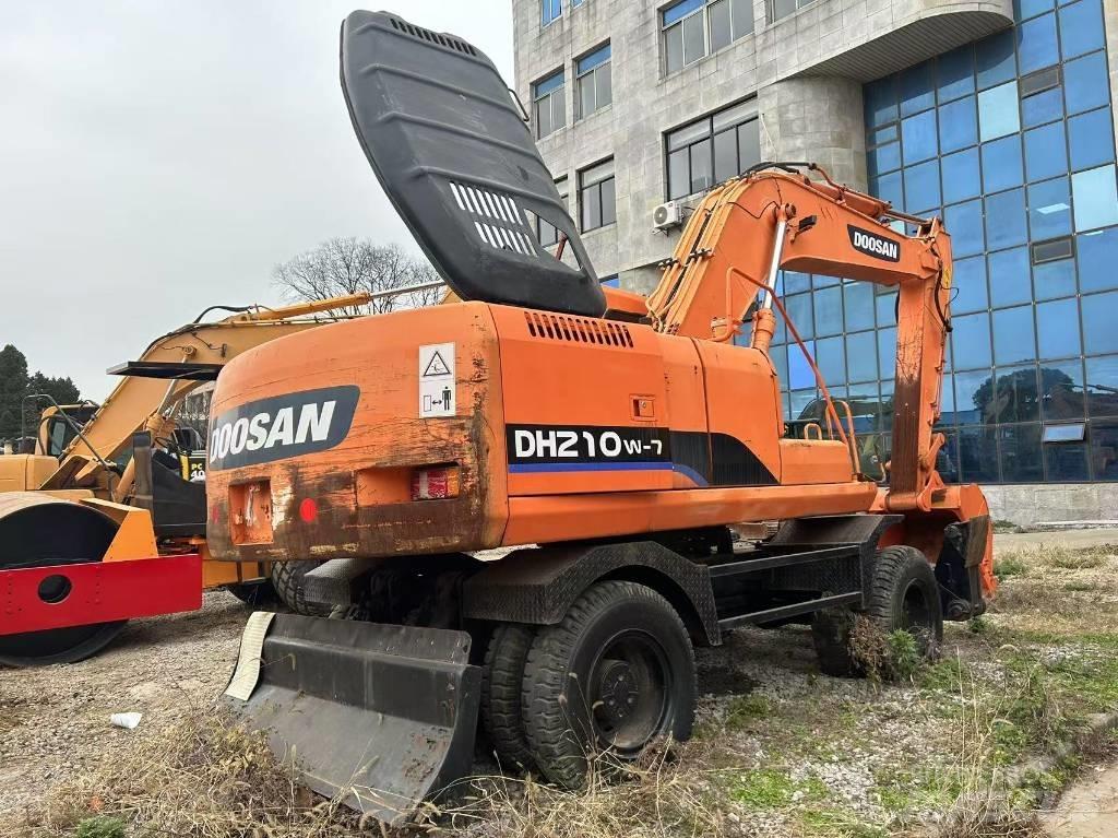 Doosan DH 210 W Mobilbagger