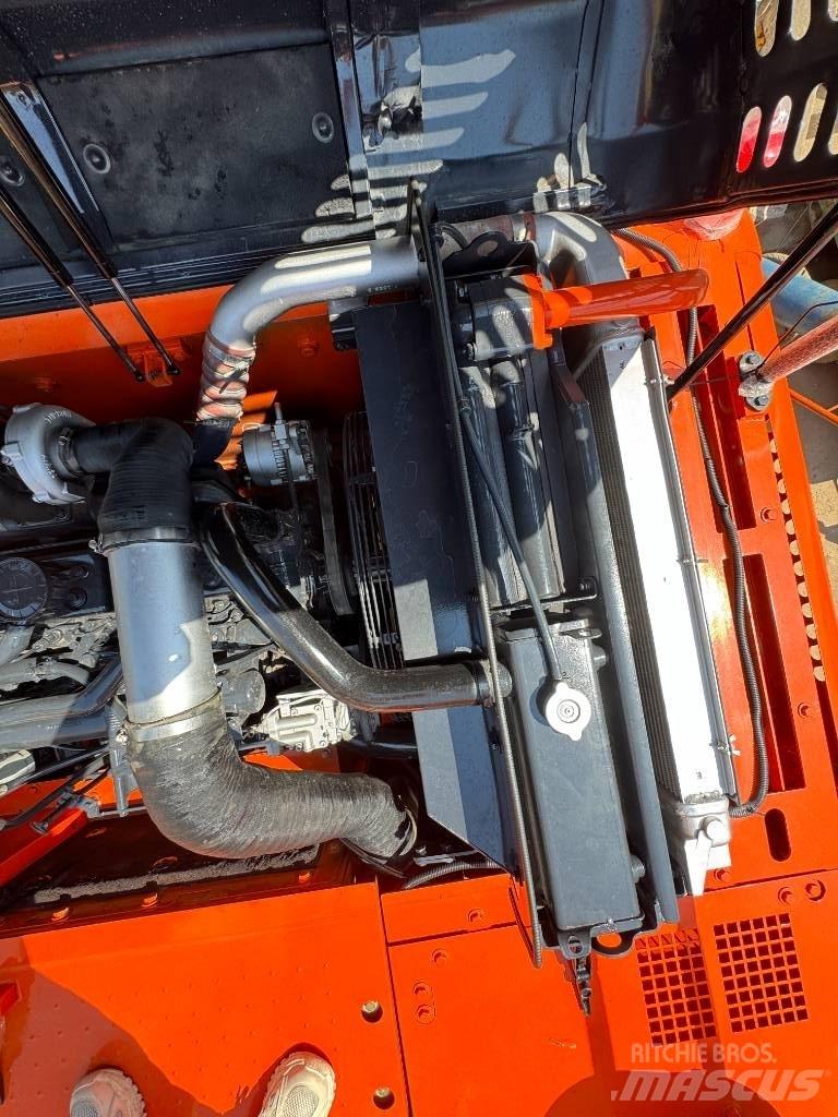 Doosan DX 300 LC-9S Raupenbagger