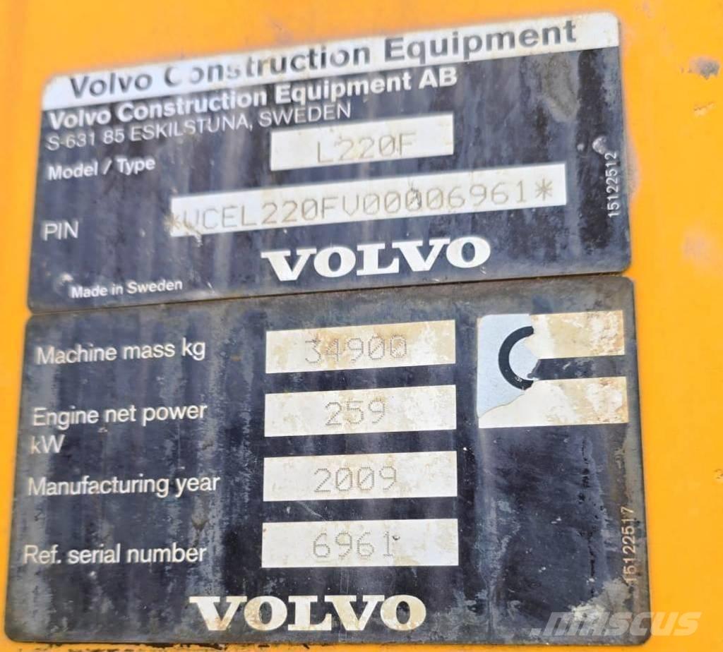 Volvo L 220 F Radlader