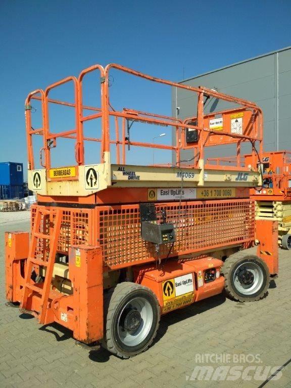JLG M 4069 Scheren-Arbeitsbühnen